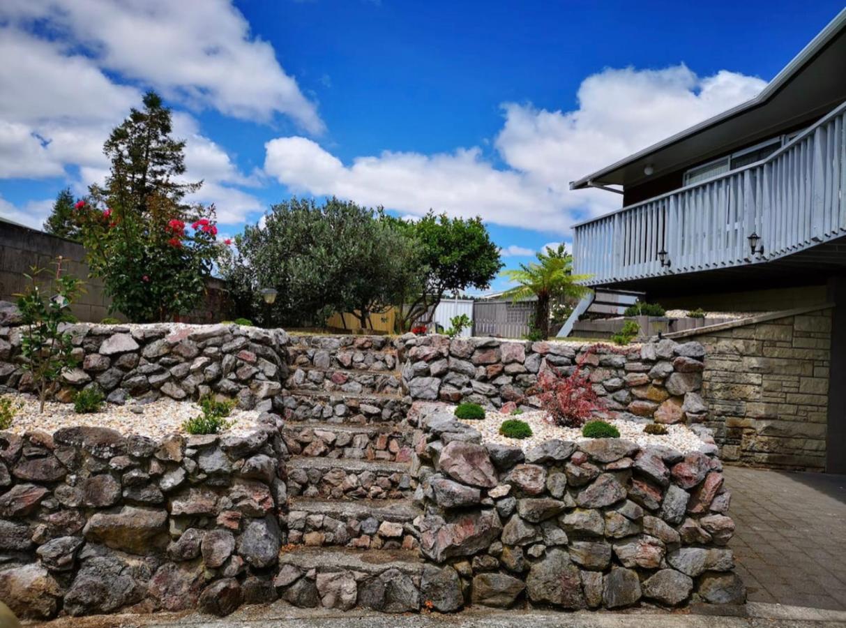 Spacious Utuhina Holiday House Rotorua Exterior photo